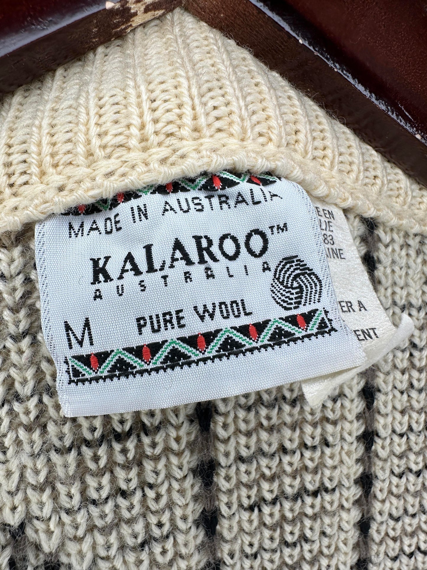 VTG x KALAROO x Pure Wool 3D Knit Button Up Cardigan - M