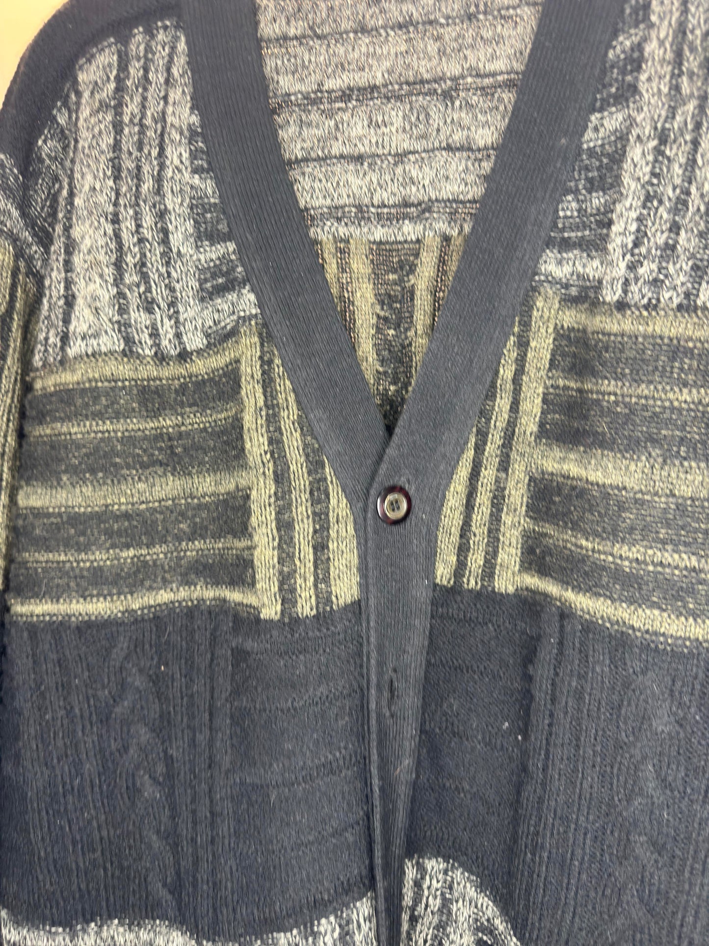 VTG x PORTOCRUZ x Black/Grey Patterned 3D Knit Type Button-Up Cardigan - M