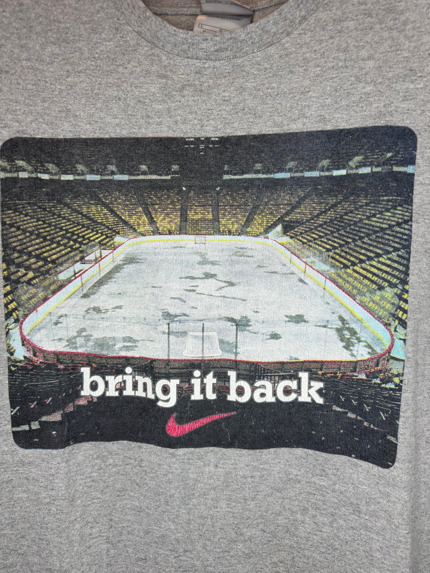 VTG x NIKE x HOCKEY x Grey "Bring it Back" Hockey Rink Grey Tag Graphic Tee - L