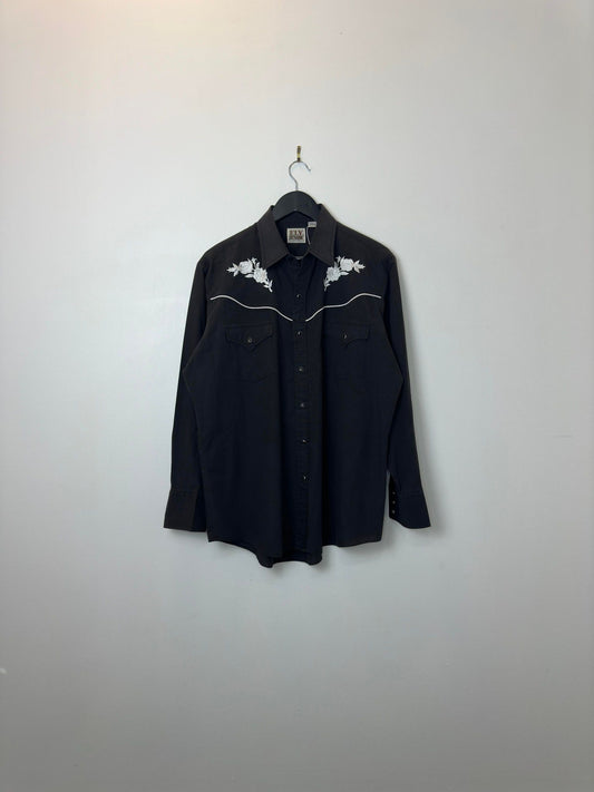 VTG x Ely Cattleman x Rose Embroidery x Black w/ White Accent Western Long Sleeve Button Up - L