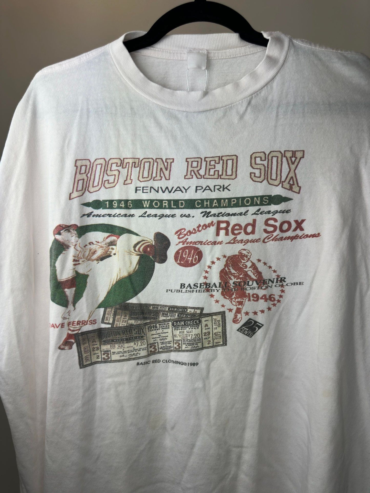 VTG x Basic Red Clothing x Boston Red Sox Fenway Park x 1945 World Champions x White Graphic Tee - XXL (Faded Tag)