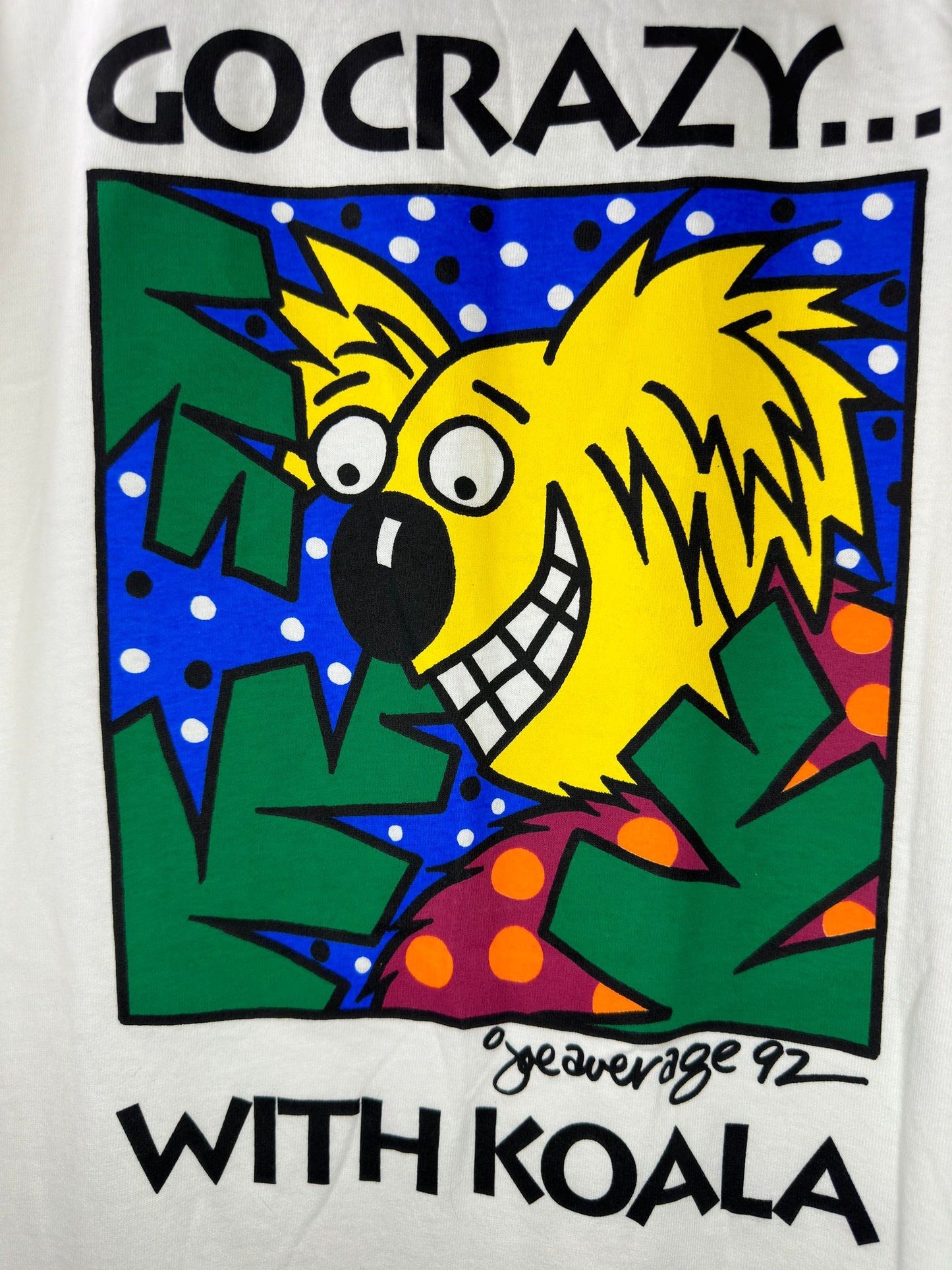 VTG x Gildan x Go Crazy with Koala  x Joe Average x White Art Tee - XL