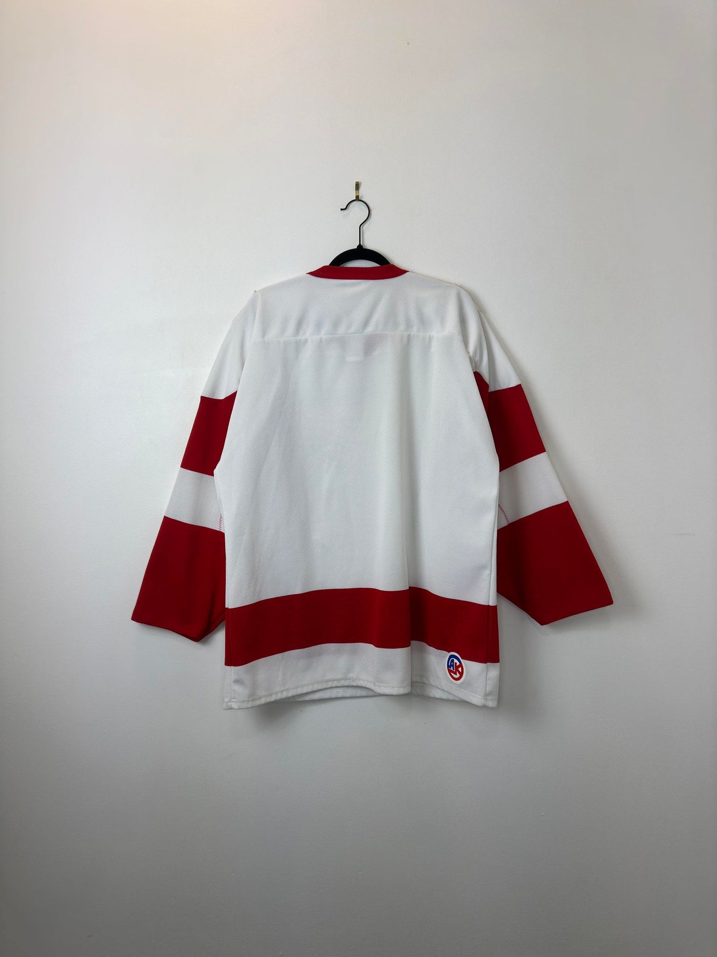 VTG x TRANSFORMERS x Athletic Knit x White Red Hockey Jersey - L