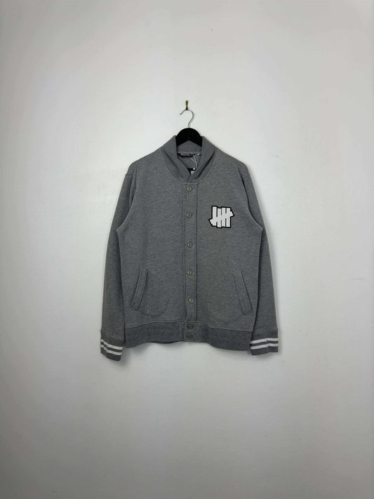 Undefeated x Honor Excellence Undefeated x Grey Button Down Sweatshirt Material Light Jacket - L