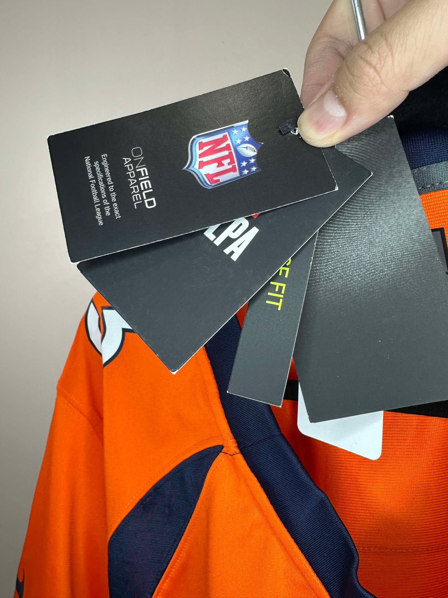 BNWT x Nike x NFL x Denver Broncos x Russell Wilson x Orange Football Jersey - XL