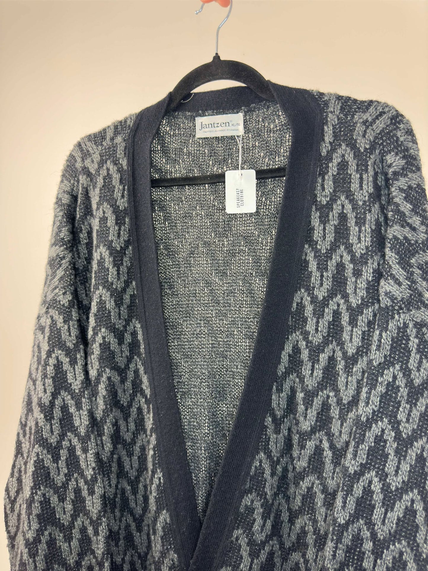 VTG x Jantzen x Black Grey Wavy Pattern Button Up Knit Cardigan - XL