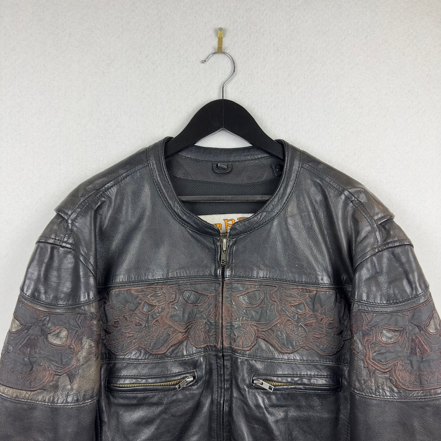 Open Road Skull Wrap Around Pattern Genuine Leather Biker Jacket