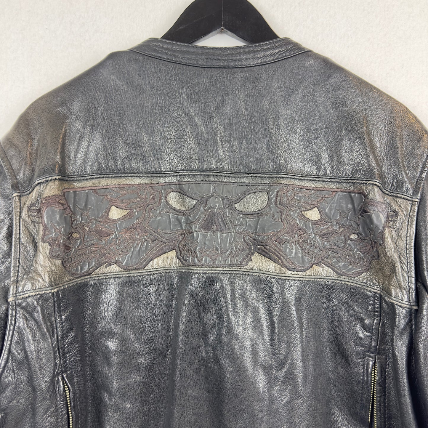 Open Road Skull Wrap Around Pattern Genuine Leather Biker Jacket
