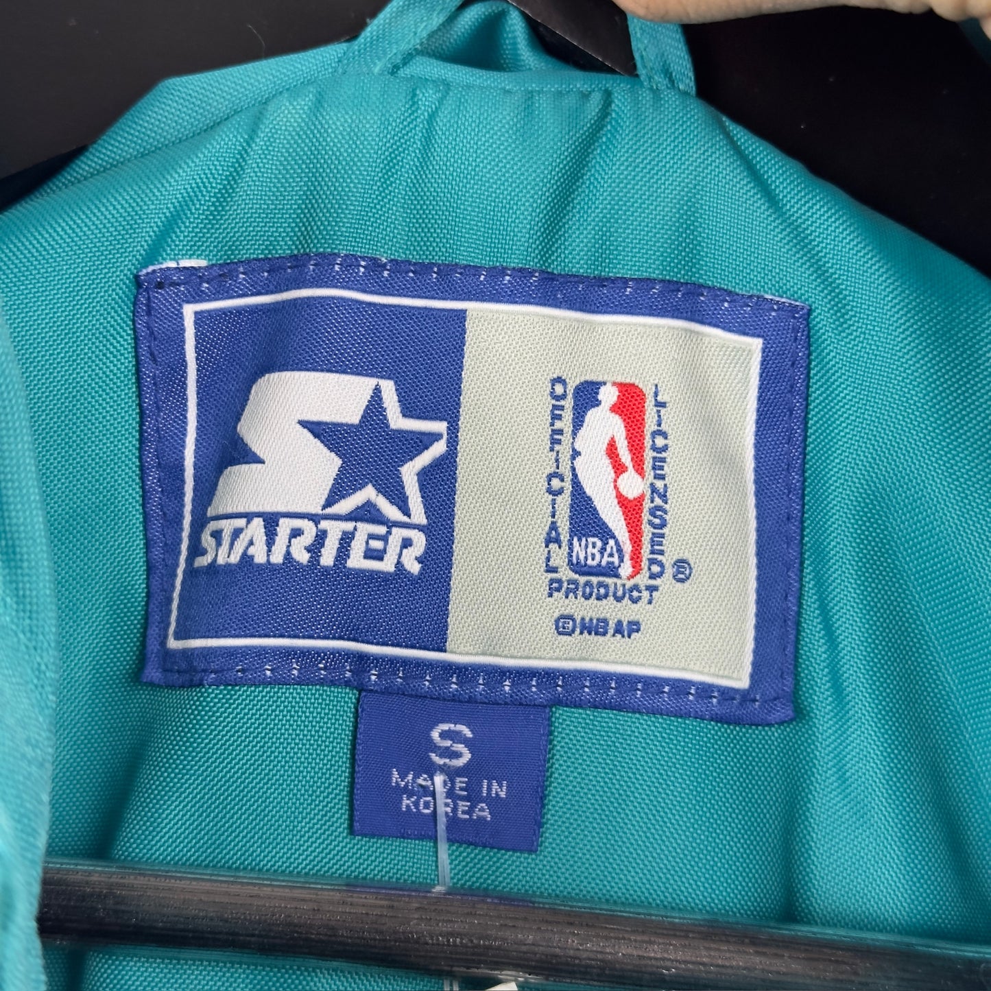 Vintage Starter Charlotte Hornets Full Zip Jacket