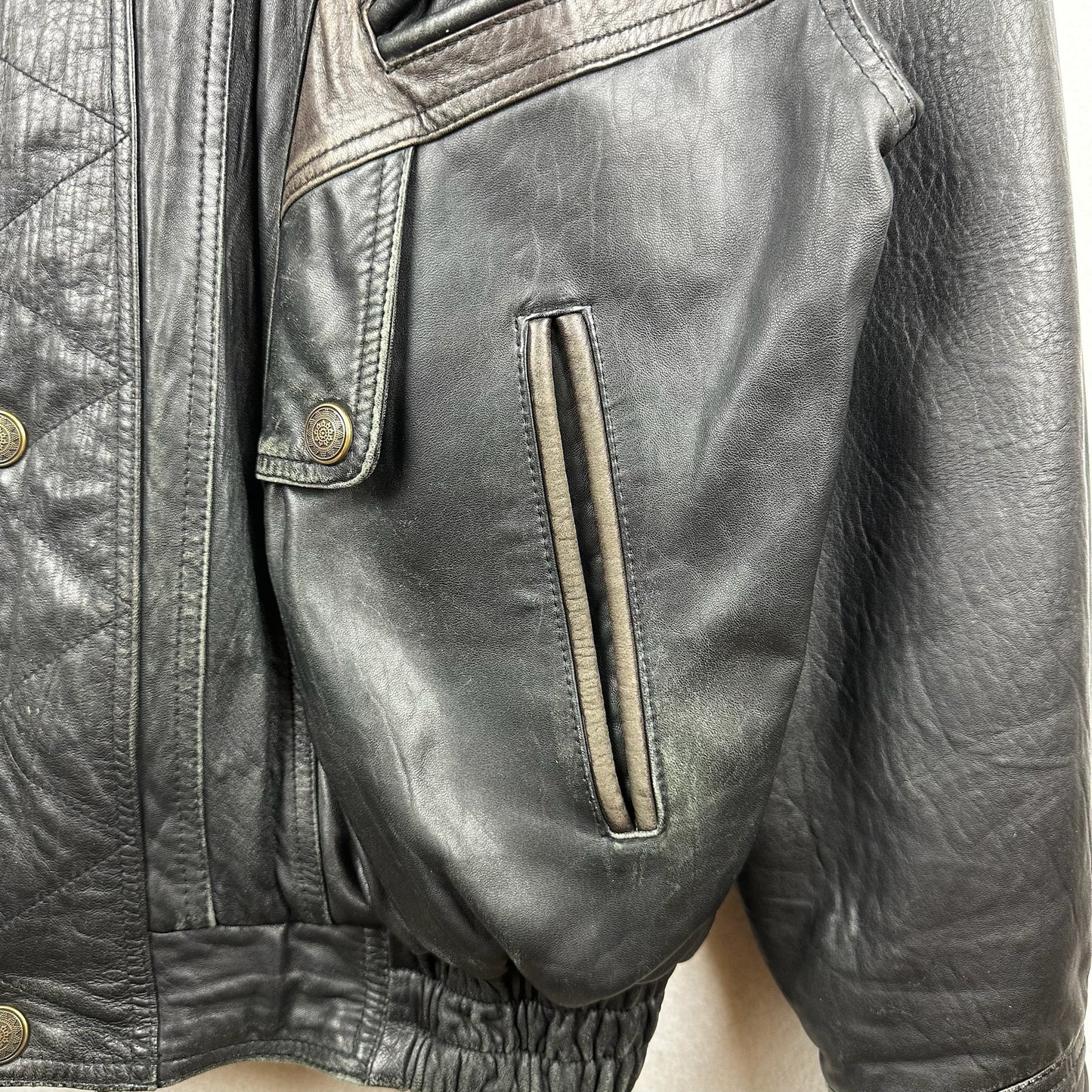 Vintage Boutique of Leather Black w/ Brown Accent Genuine Leather Full Zip Jacket