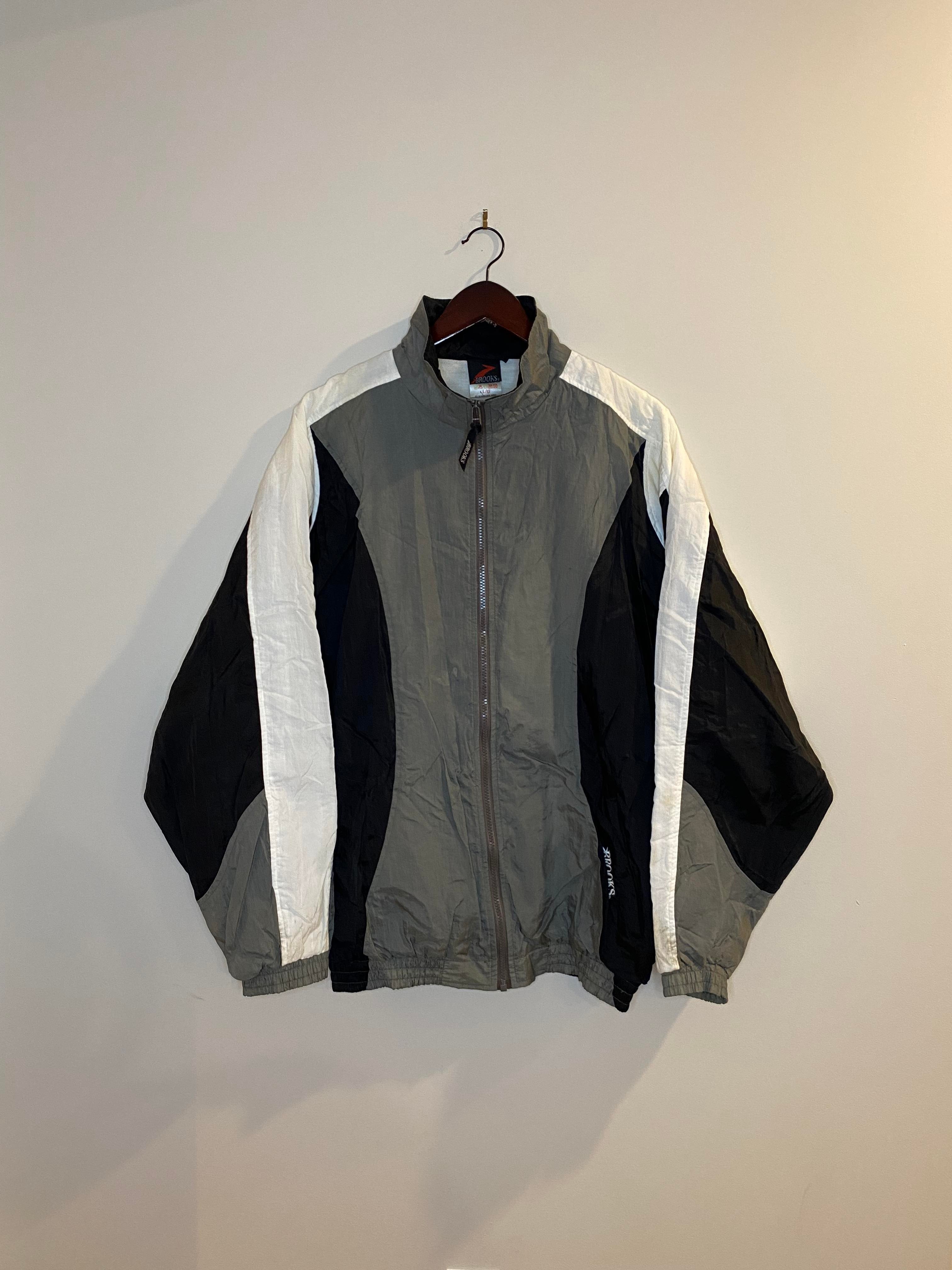 Breaker jacket outlet